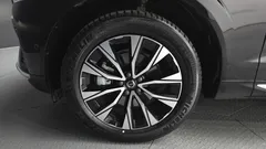 2024 Volvo XC60 B5 Ultimate Bright — фото 5