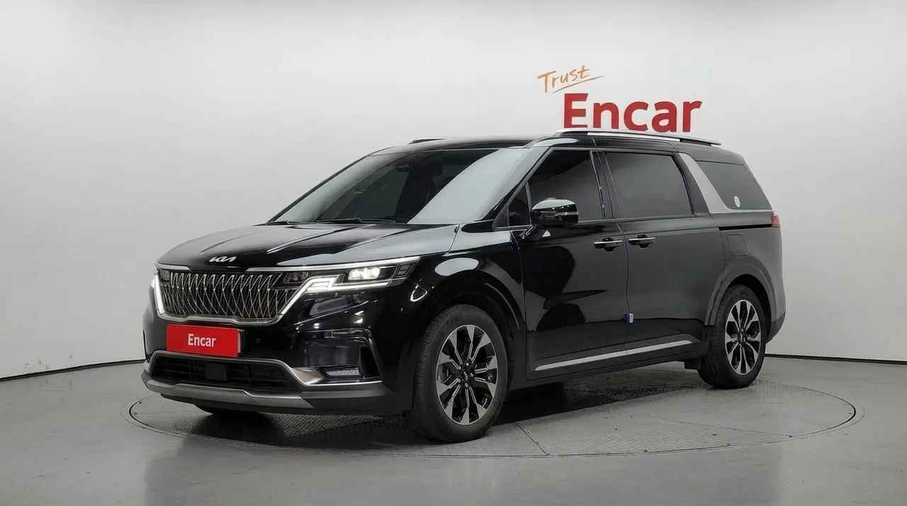 2023 Kia Carnival Gasoline 7-Seater Outdoor
