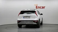 2023 Kia Niro Prestige — фото 4