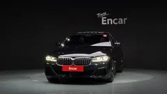 2022 BMW 5-Series 530i M Sport Package — фото 2