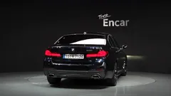 2022 BMW 5-Series 530i M Sport Package — фото 4