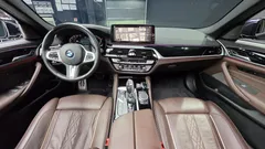 2022 BMW 5-Series 530i M Sport Package — фото 14