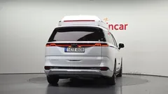 2023 Kia Carnival Gasoline 9-Seater Hi-Limousine — фото 4