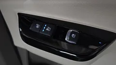 2023 Kia Carnival Gasoline 9-Seater Hi-Limousine — фото 16