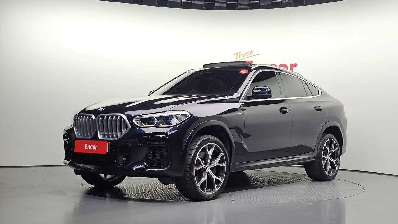 2022 BMW X6 xDrive40i M Sport