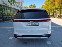 2023 Kia Carnival Diesel 9-Seater Prestige — фото 5