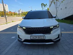 2023 Kia Carnival Diesel 9-Seater Prestige — фото 12