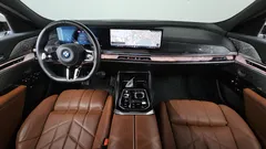 2023 BMW 7-Series 750e xDrive M Sport — фото 7