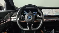2023 BMW 7-Series 750e xDrive M Sport — фото 12