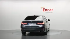 2022 BMW 3-Series 320d xDrive Luxury — фото 4