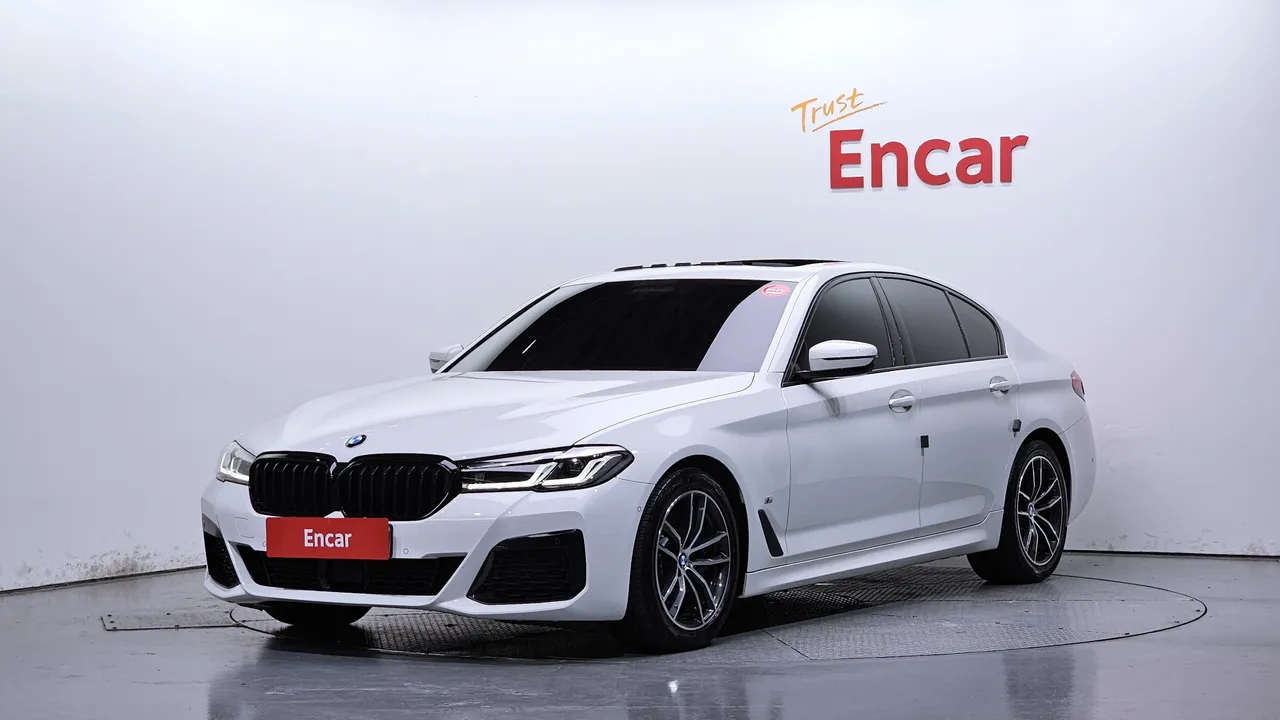 2023 BMW 5-Series 520i M Sport