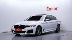 2023 BMW 5-Series 520i M Sport — фото 1