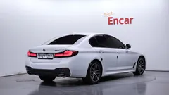 2023 BMW 5-Series 520i M Sport — фото 2