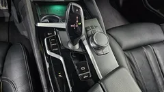 2023 BMW 5-Series 520i M Sport — фото 9