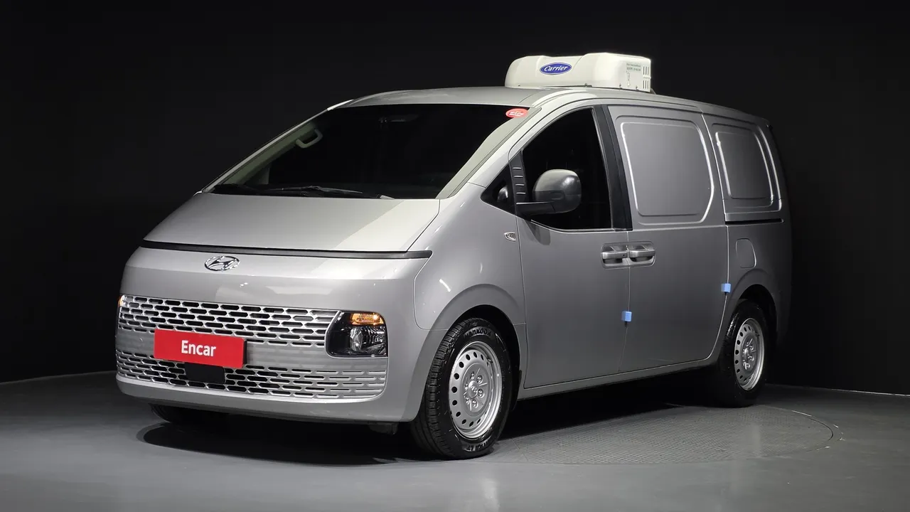 2024 Hyundai Staria Cargo 3-Seater