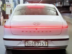 2023 Hyundai Grandeur 3.5 LPG 2WD (Taxi) — фото 5