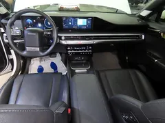 2023 Hyundai Grandeur 3.5 LPG 2WD (Taxi) — фото 10