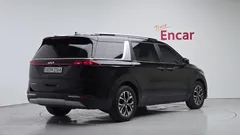 2023 Kia Carnival Diesel 9-Seater Prestige — фото 2