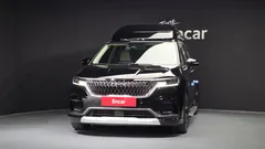 2023 Kia Carnival Gasoline 9-Seater Hi-Limousine — фото 3