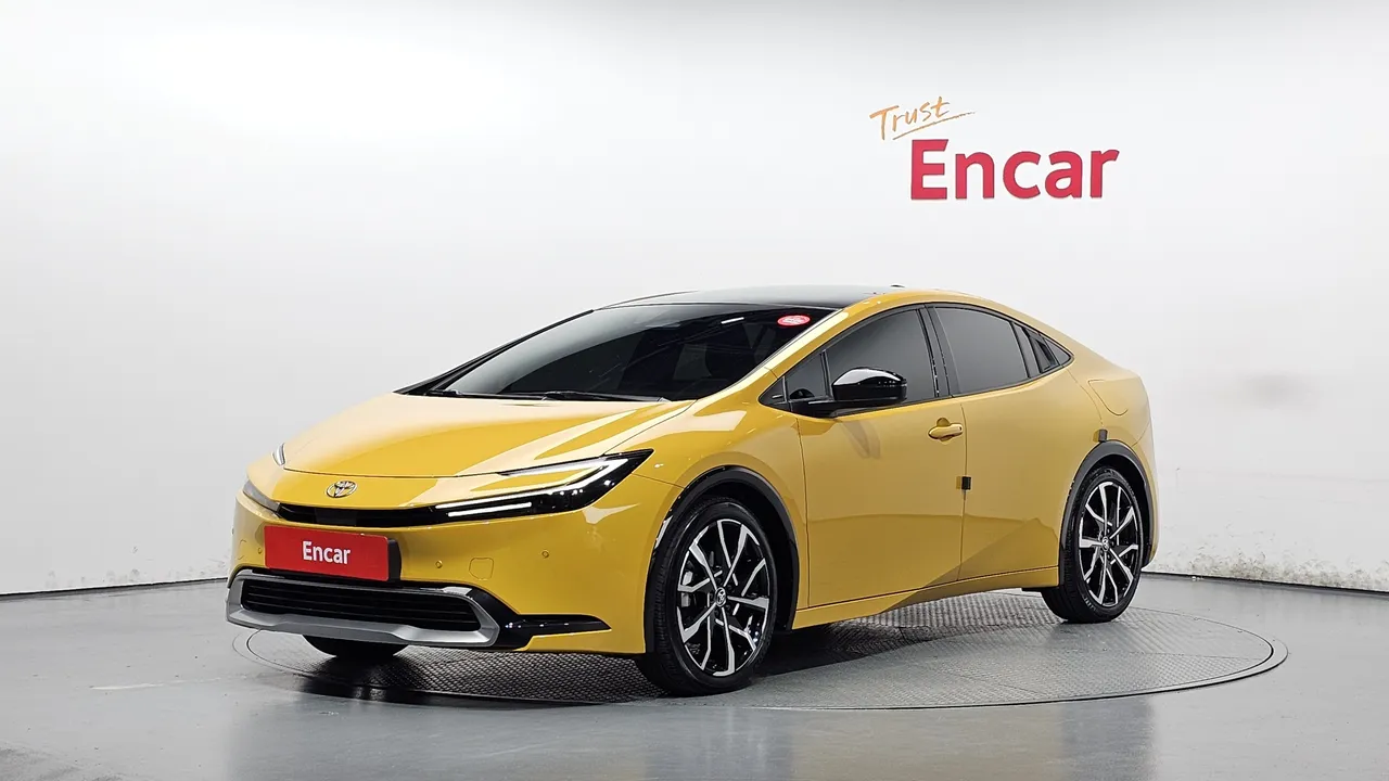 2024 Toyota Prius 2.0 PHEV XSE