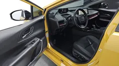 2024 Toyota Prius 2.0 PHEV XSE, жёлтый — фото 11