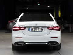 2022 Mercedes-Benz E-Class E350 4MATIC AMG Line — фото 3
