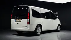 2023 Hyundai Staria Cargo 3-Seater — фото 2