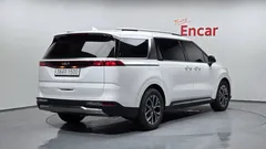 2023 Kia Carnival Diesel 9-Seater Noblesse — фото 2