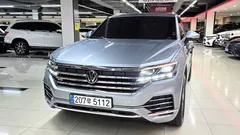 2023 Volkswagen Touareg 3.0 TDI Prestige, серебристый — фото 1