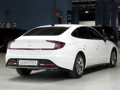 2023 Hyundai Sonata 2.0 — фото 2
