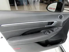 2023 Hyundai Sonata 2.0 — фото 19