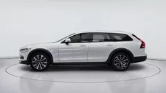 2022 Volvo V90 B5 Pro AWD, белый — фото 4