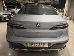 2023 BMW 7-Series 740i sDrive M Sport — фото 4