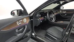 2023 Mercedes-Benz E-Class E300e 4MATIC Exclusive — фото 10
