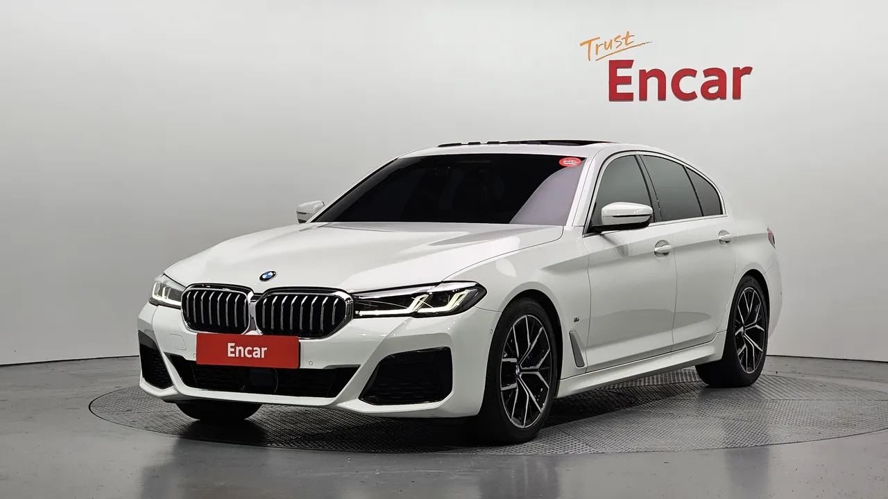 2022 BMW 5-Series 530i M Sport Package