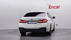 2022 BMW 5-Series 530i M Sport Package — фото 4