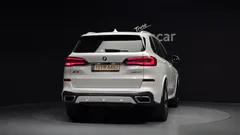 2022 BMW X5 xDrive 40i M Sport — фото 4