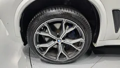 2022 BMW X5 xDrive 40i M Sport — фото 5