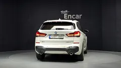 2022 BMW X1 xDrive 20i M Sport — фото 4