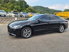 2022 Hyundai Sonata 2.0 — фото 2
