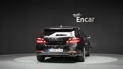 2023 Genesis G70 Gasoline 2.0T 2WD — фото 4