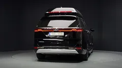 2023 Kia Carnival Diesel 7-Seater Hi-Limousine — фото 4