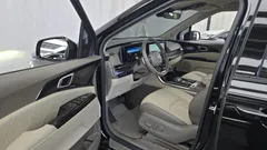 2023 Kia Carnival Diesel 7-Seater Hi-Limousine — фото 10