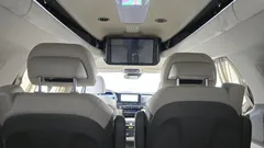 2023 Kia Carnival Diesel 7-Seater Hi-Limousine — фото 11