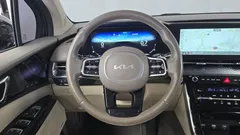 2023 Kia Carnival Diesel 7-Seater Hi-Limousine — фото 16