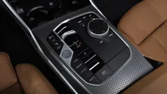 2024 BMW 3-Series 320i M Sport — фото 9