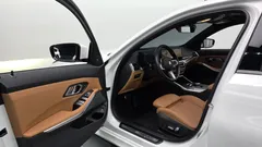 2024 BMW 3-Series 320i M Sport — фото 10