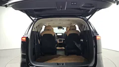 2023 Kia Carnival Diesel 9-Seater Noblesse — фото 20