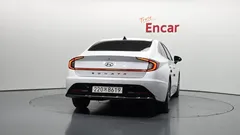 2022 Hyundai Sonata 2.0 — фото 4