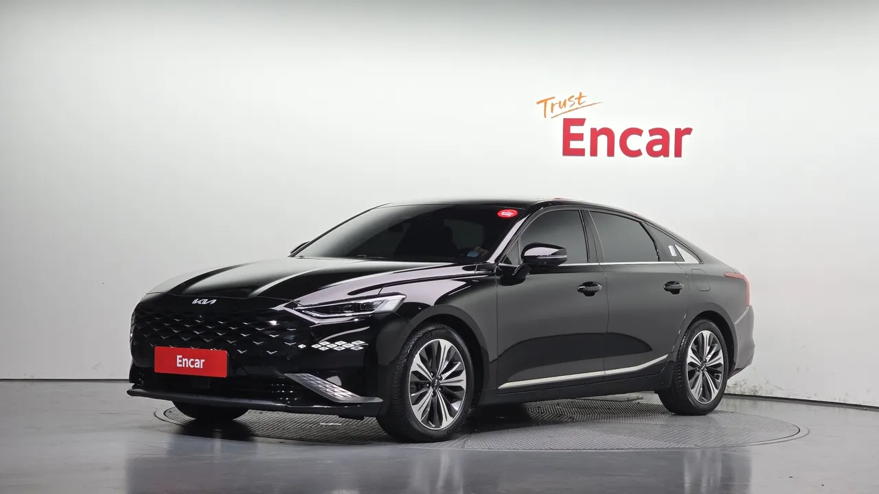 2023 Kia K8 Signature